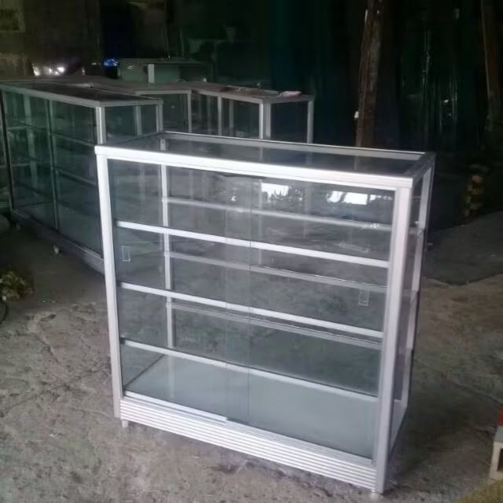 Etalase 1 meter serbaguna