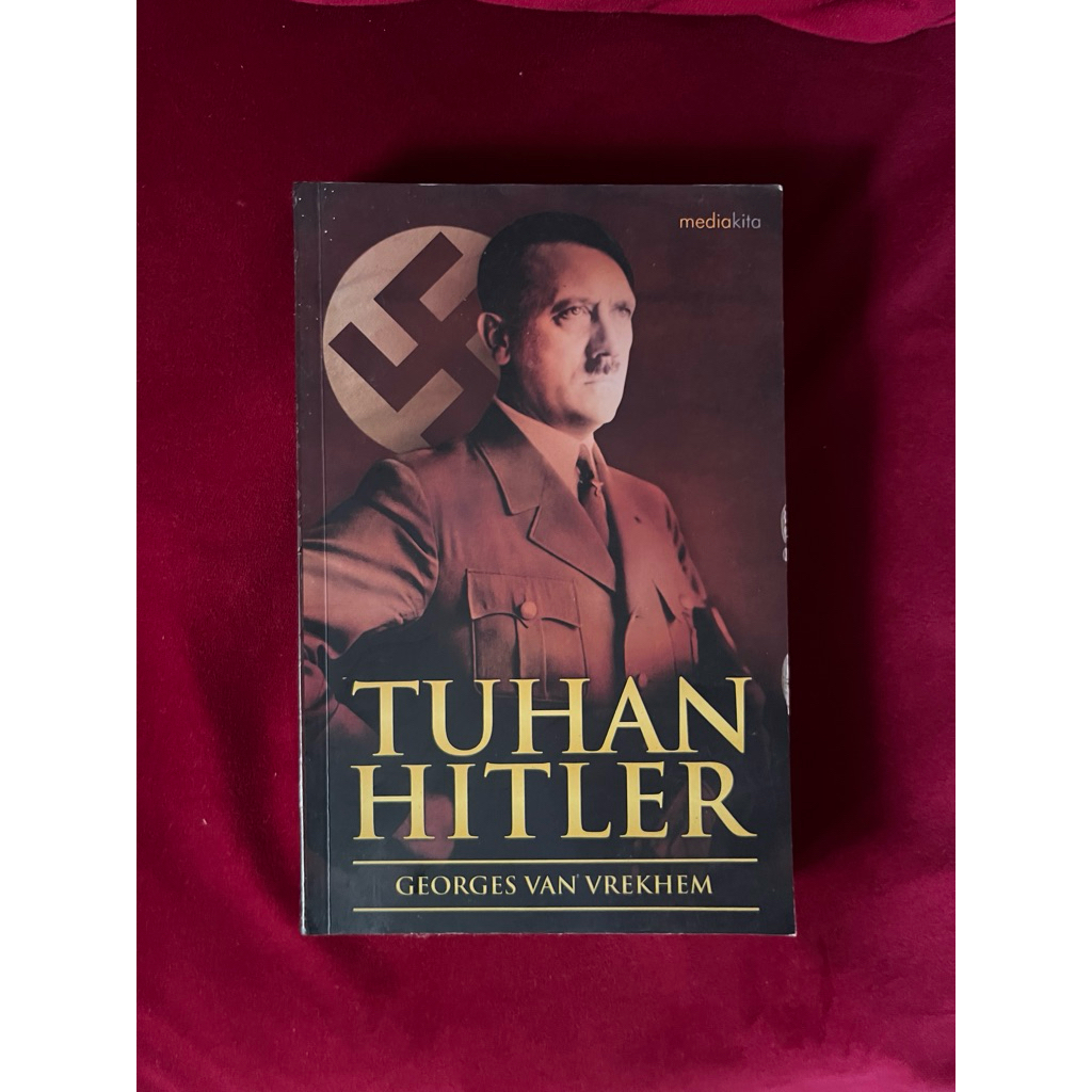 Tuhan Hitler - Georges Van Verkhem
