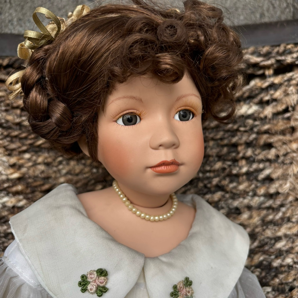 boneka doll porcelain porselen vintage klasik Victoriao