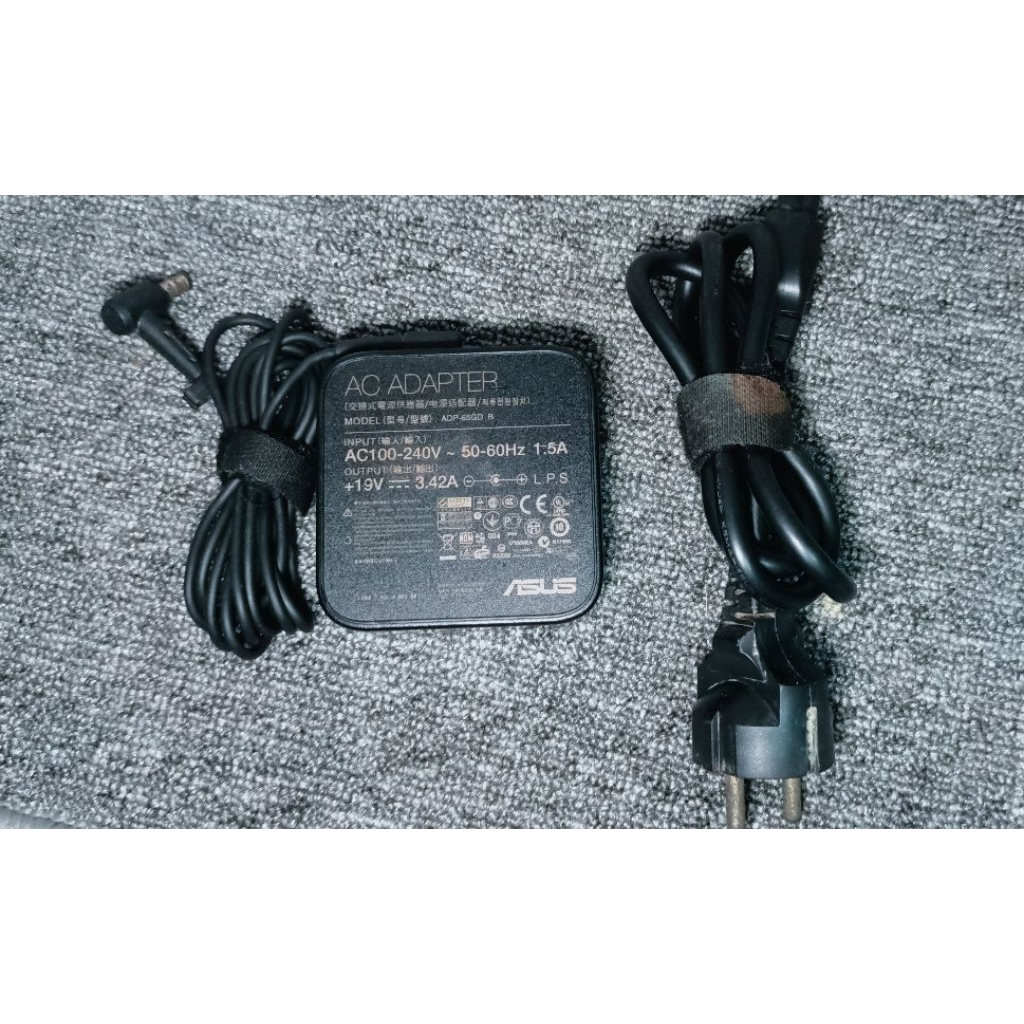 Adaptor Daya AC Laptop ASUS.(ADP-65GD B)