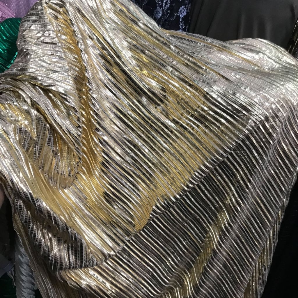 kain plisket - kain plisket metalik - kain pleats metalic - kain plisket lame - kain antik