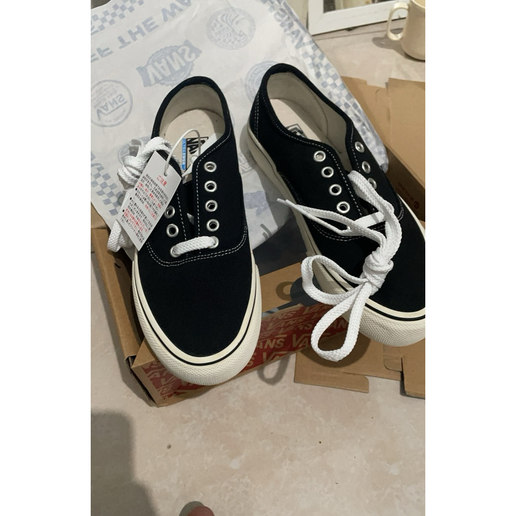 vans authentic skate