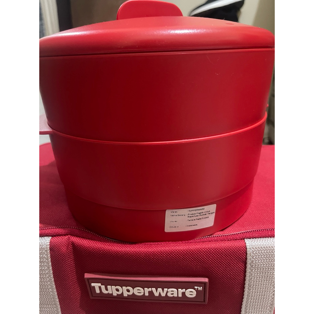 Kukusan Tupperware