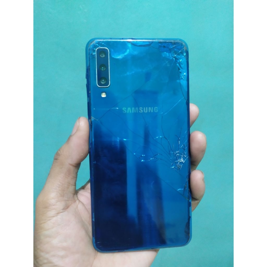 SAMSUNG A7 2018 MINUS LCD+BACKDOR