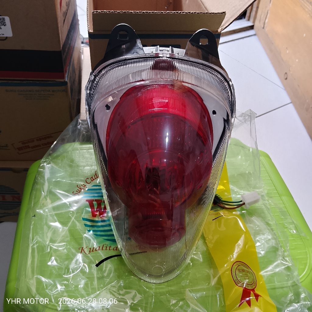 Lampu Stop Belakang Assy Komplit Bohlam Lampu Kabel Scoopy Fi Scoopy Fi Esp K16 2013 2016 Merah Puti