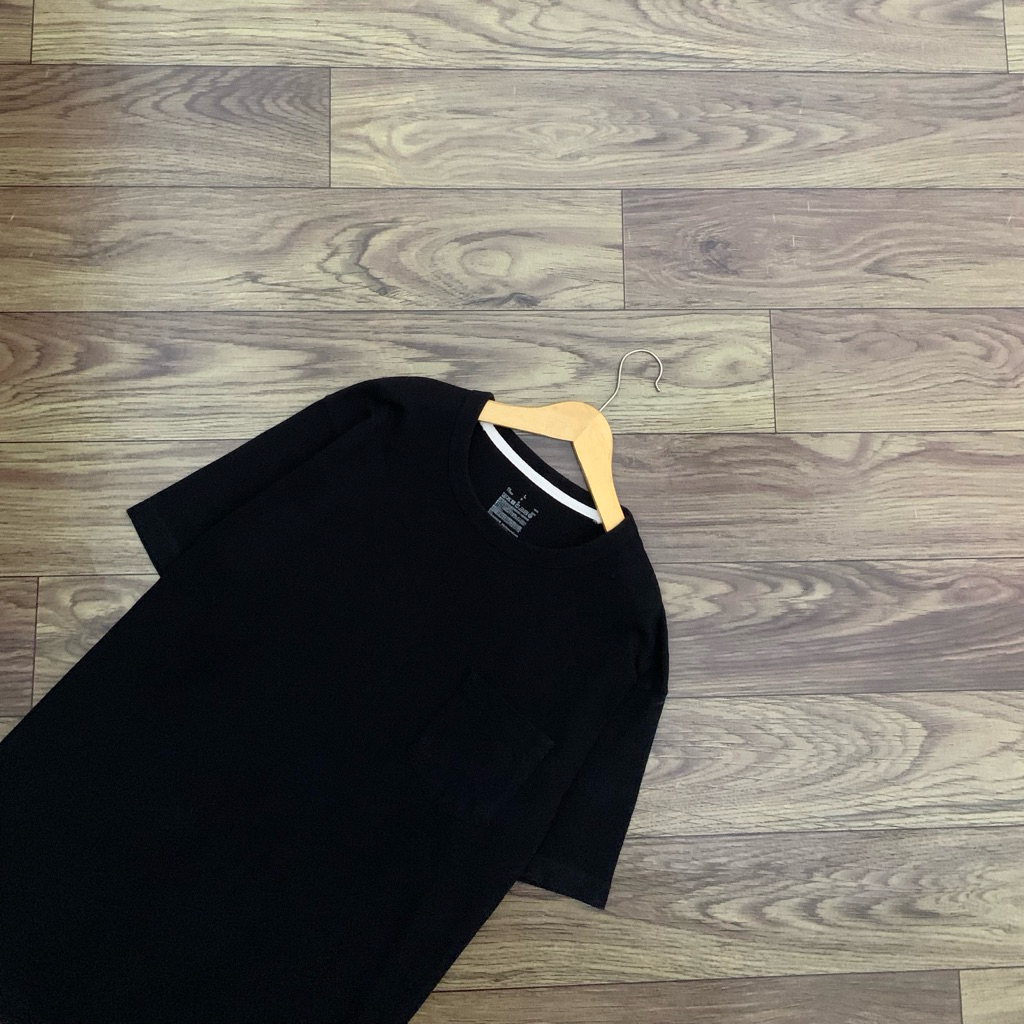 Kaos MUJI Branded Pocket Black Tee TShirt