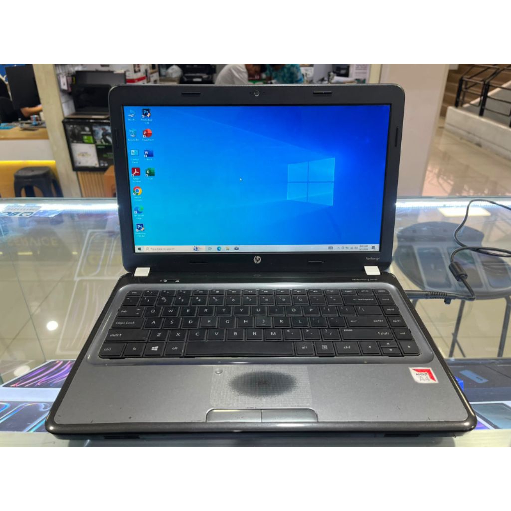 Laptop Hp Pavilion g4 Amd A4-3305M unit charger. Ram 8gb hdd 300gb