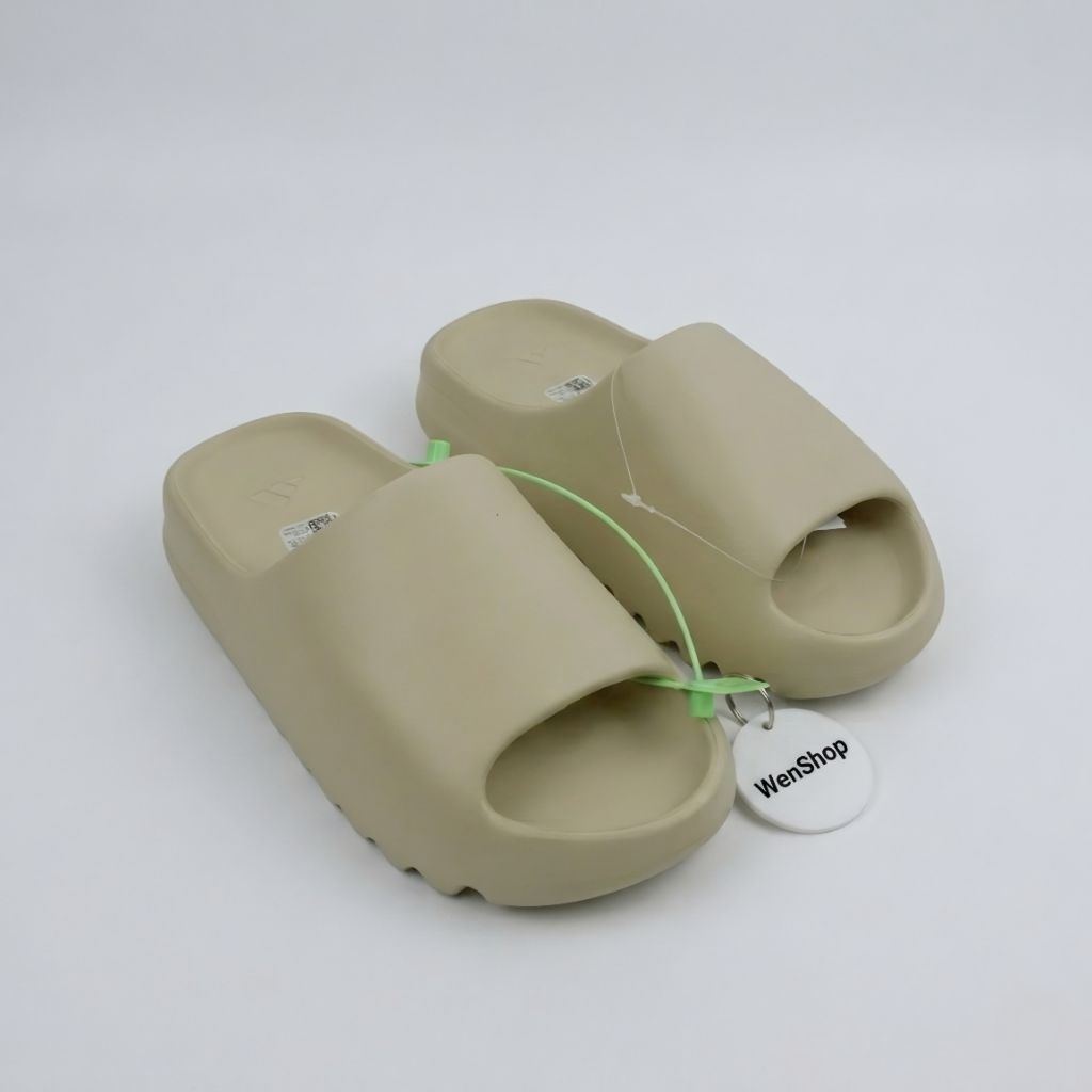 Yeezy Slide Desert Bone Original