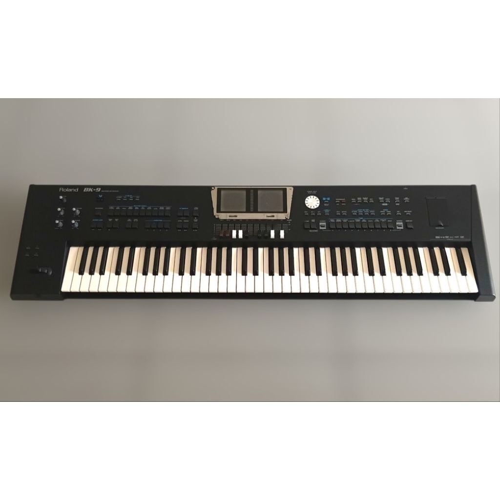 ROLAND BK9 - Keyboard second kondisi masih bagus