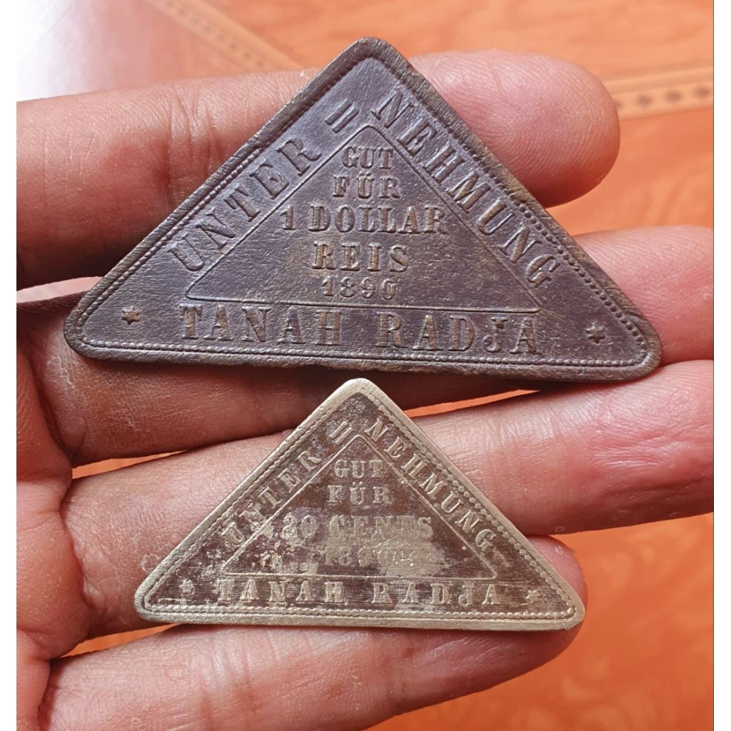 Set 2 keping Koin perkebunan 20 cents & 1 dollar tahun 1890 perkebunan daerah tanah radja rare langk