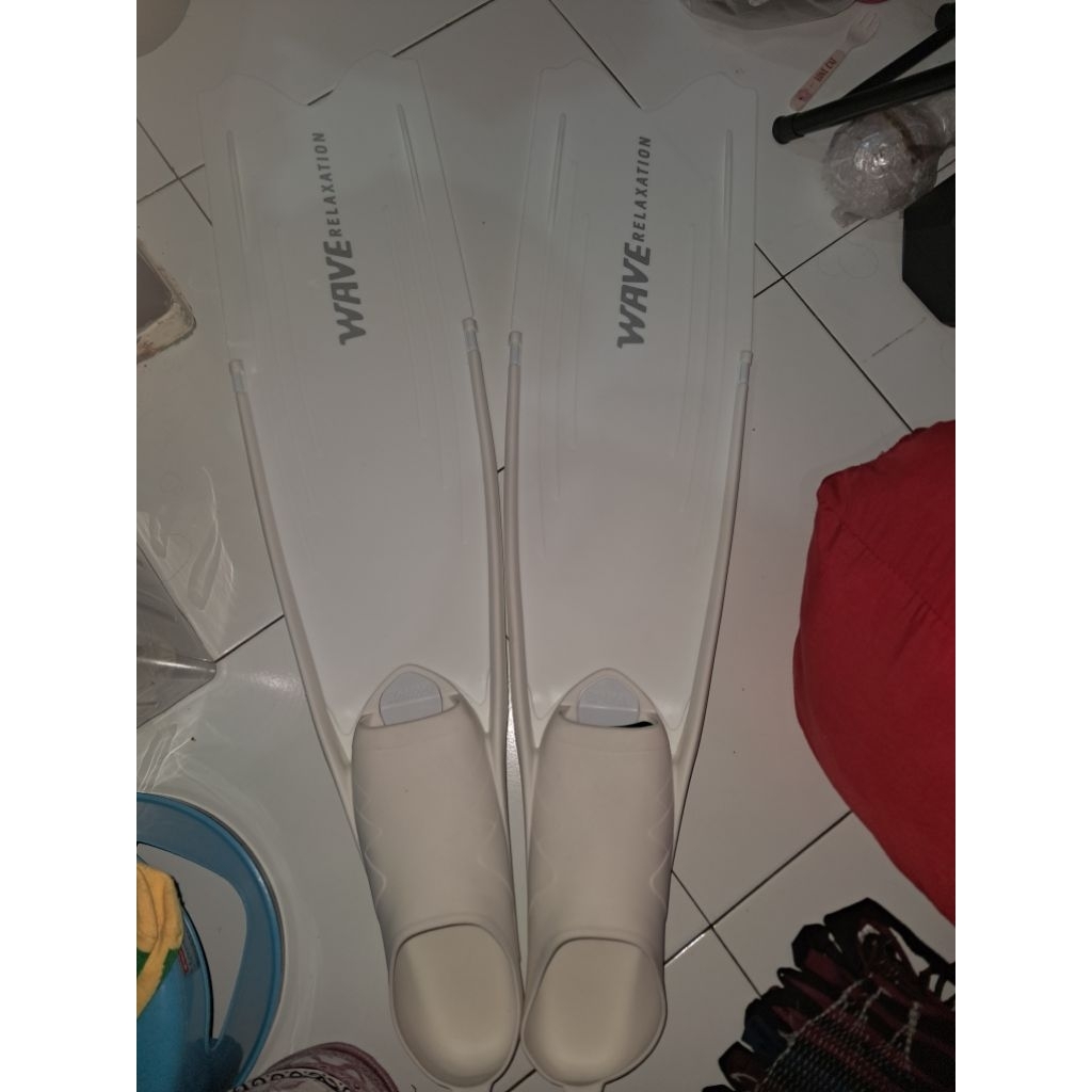 Preloved Long Fins  Wave Kaki Katak Snorkling Uk 43