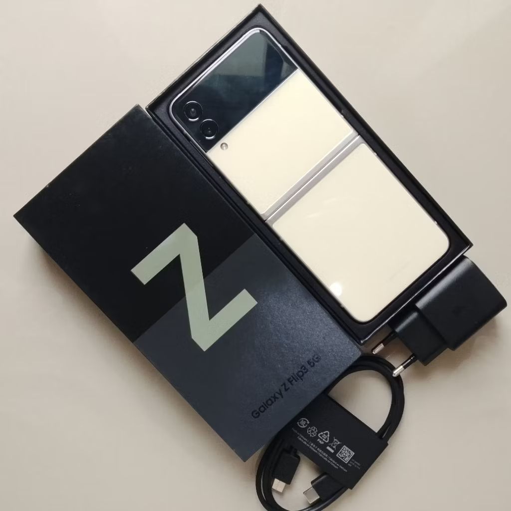 SAMSUNG Galaxy Z Flip 3 5G (Second) – Resmi SEIN, Normal 100%