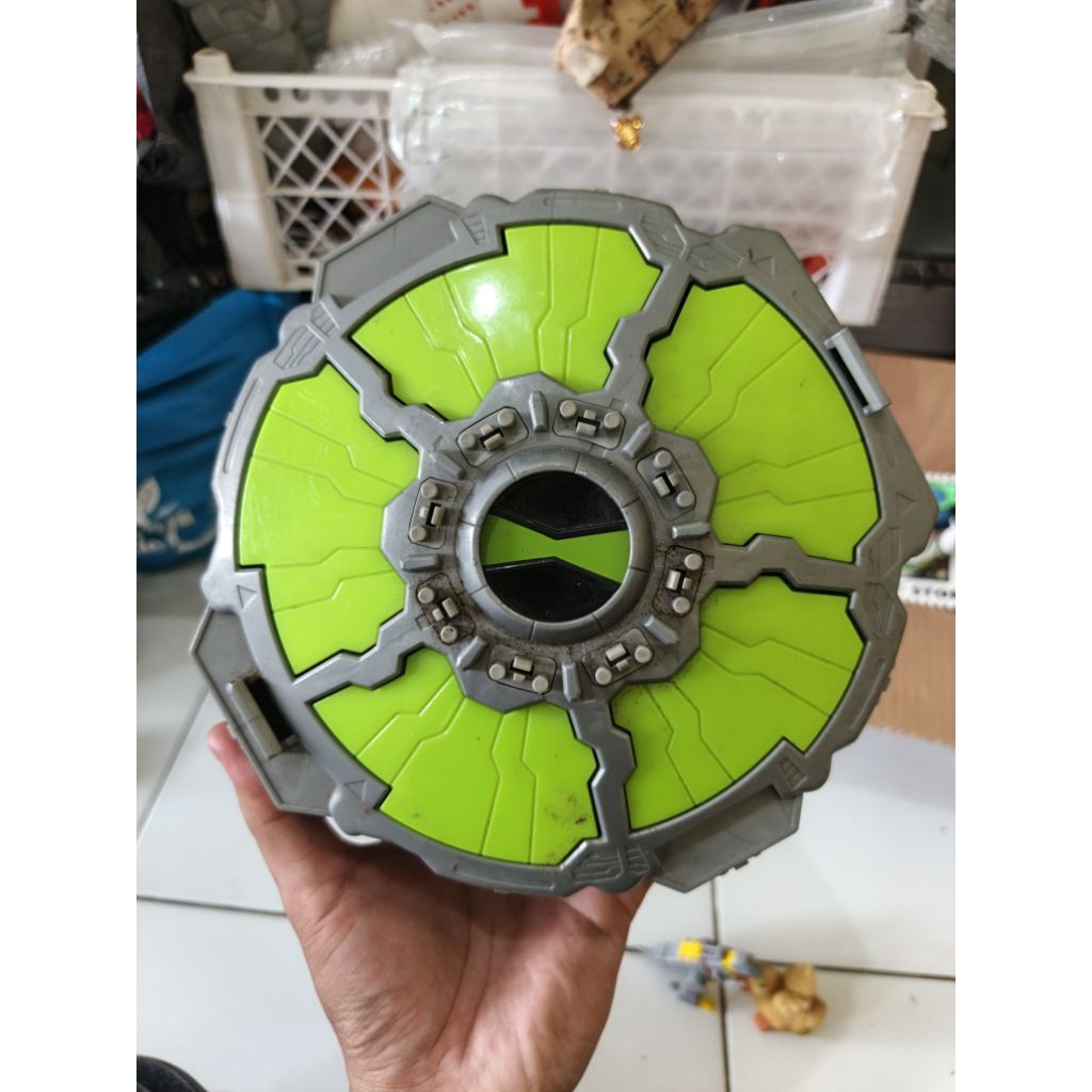 figure ben 10 alien force alien creation chamber