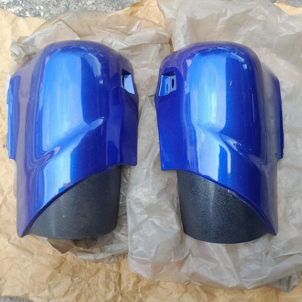 Cover spakbor tutup shock depan yamaha 125z y125z