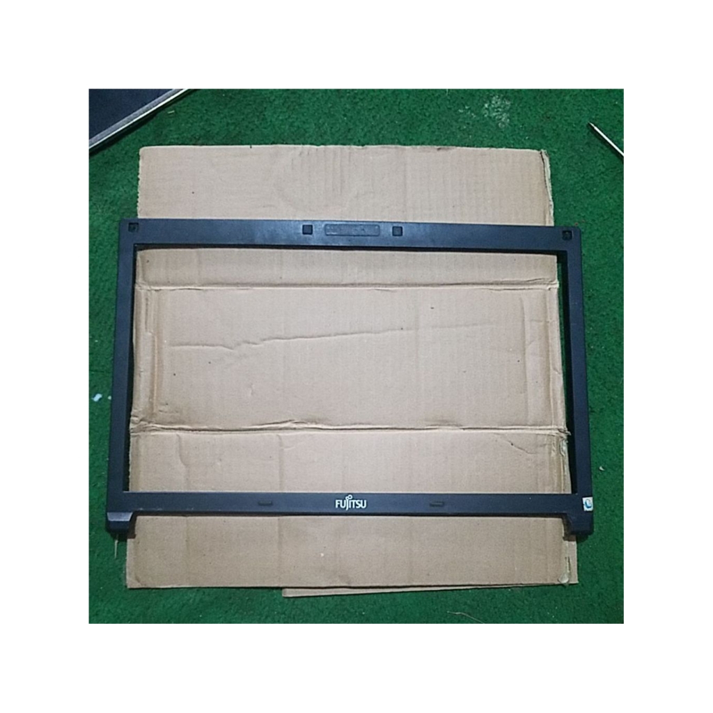 frame depan lcd fujitsu lifebook a572/g original
