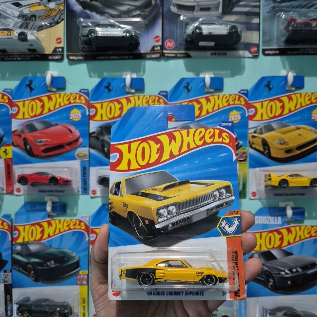 HOT WHEELS DODGE CORONET SUPERBEE