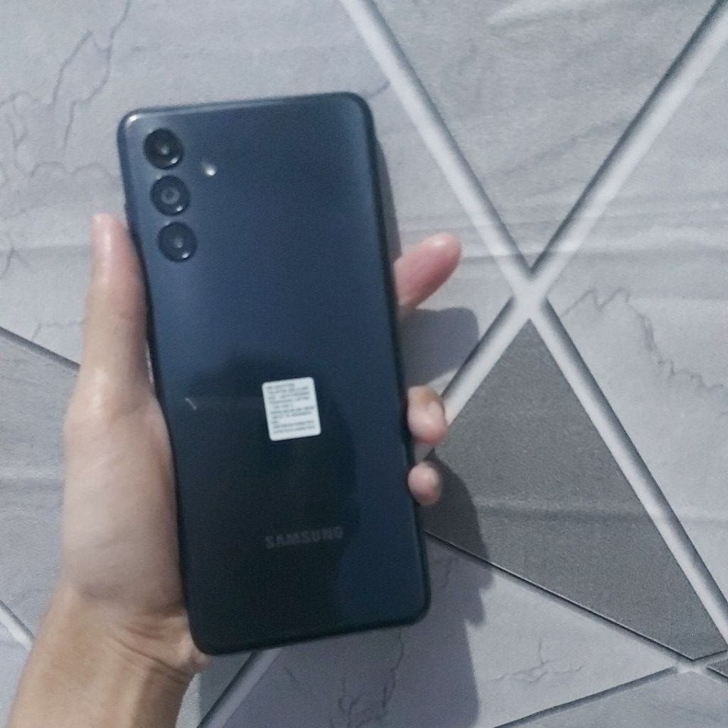 Hp second samsung a04s ram4 64gb original hp dan sofe case saja