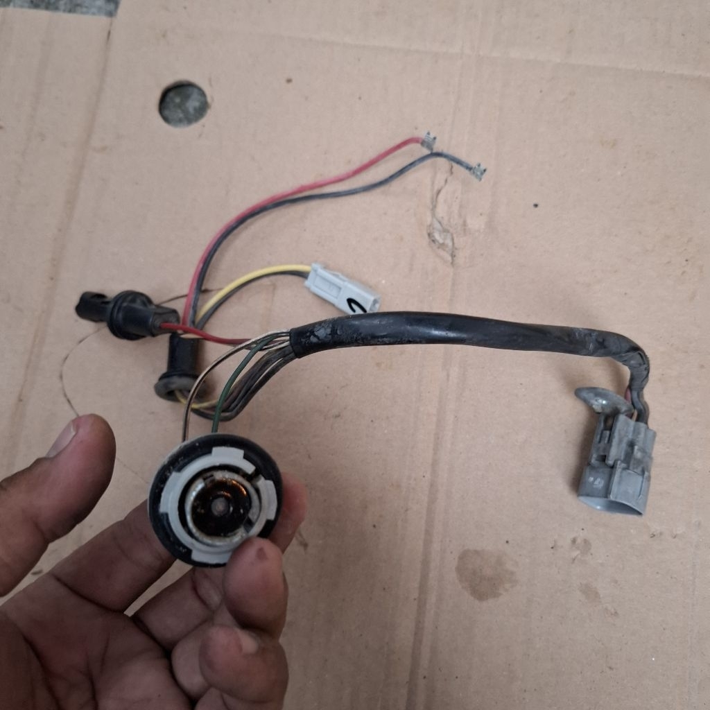 kabel soket lampu depan headlamp toyota vios gen2 HID original