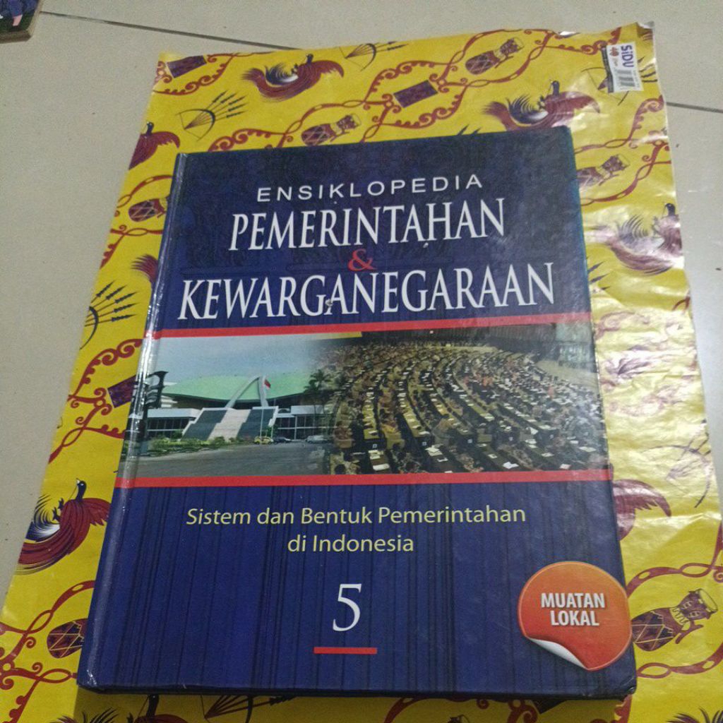 Buku Ensiklopedia pemerintahan & kewarganegaraan 5