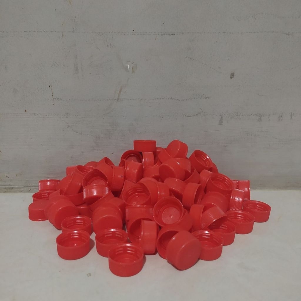 100pcs Tutup Botol Plastik Coca Cola Warna Merah Ukuran Kecil Bekas Bersih