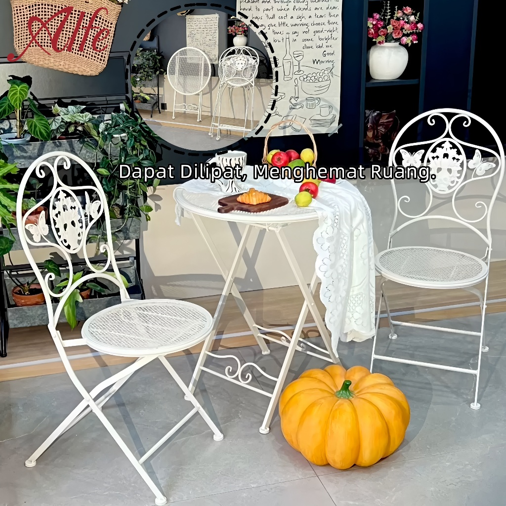 Kursi Meja Lipat Besi Outdoor 3pcs Desain Vintage Anti Karat Hemat Ruang untuk Taman Teras Cafe