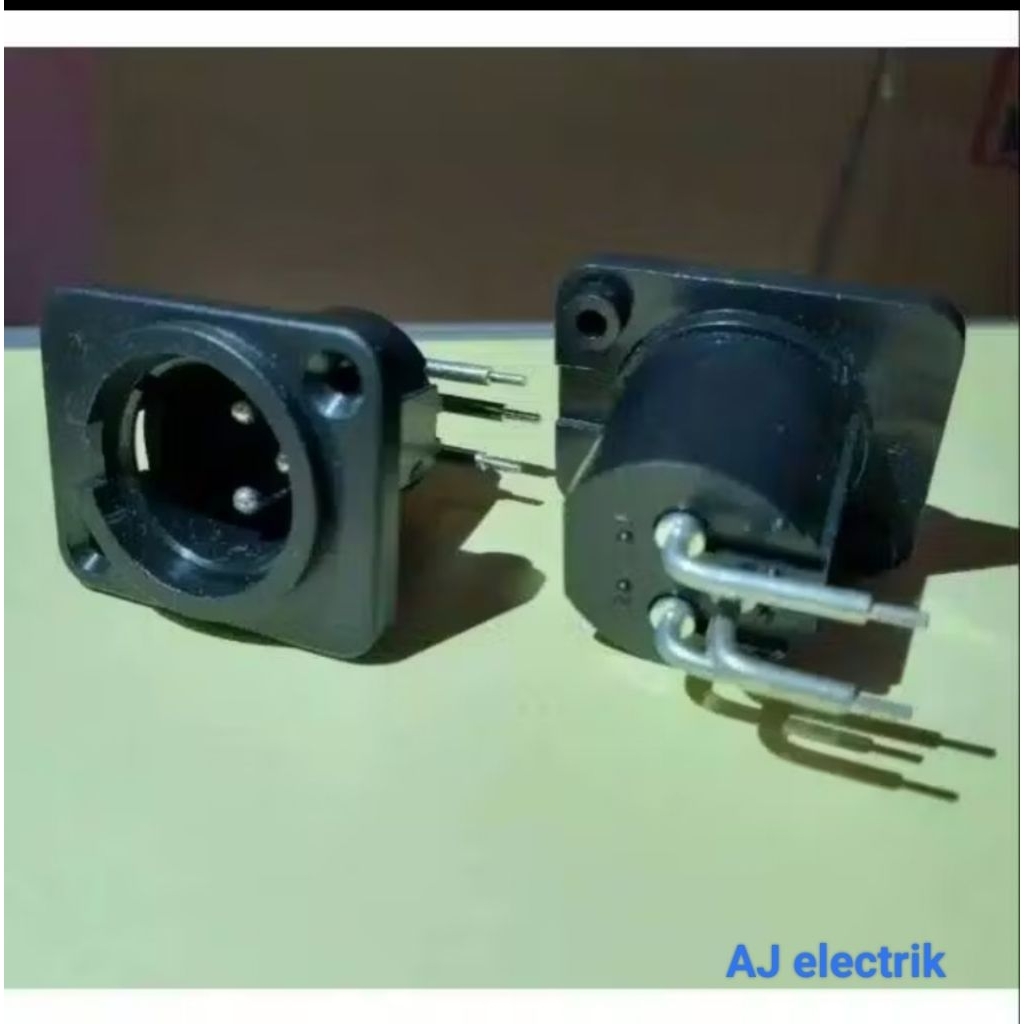 Socket Soket Canon XLR Body Male Hitam Pvc.