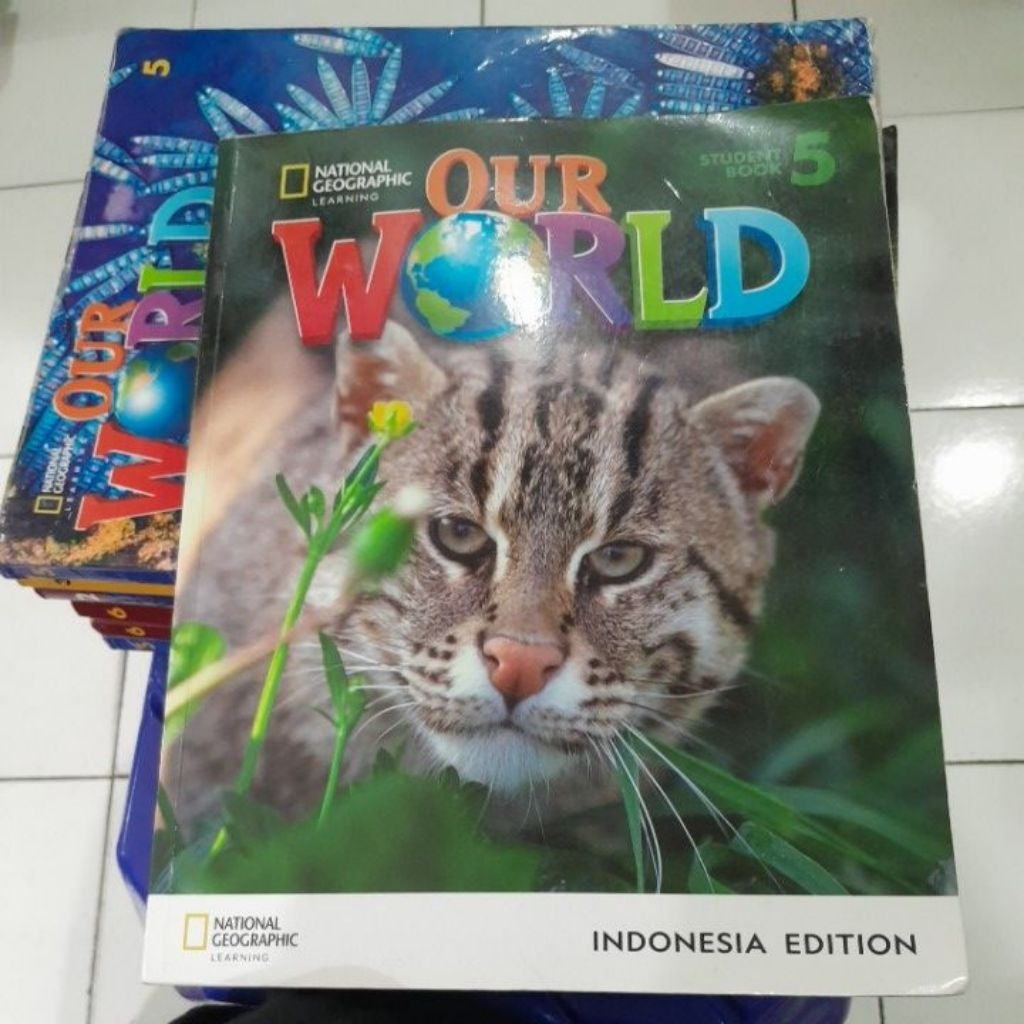 OUR WORLD STUDENT BOOK 5 BUKU BEKAS
