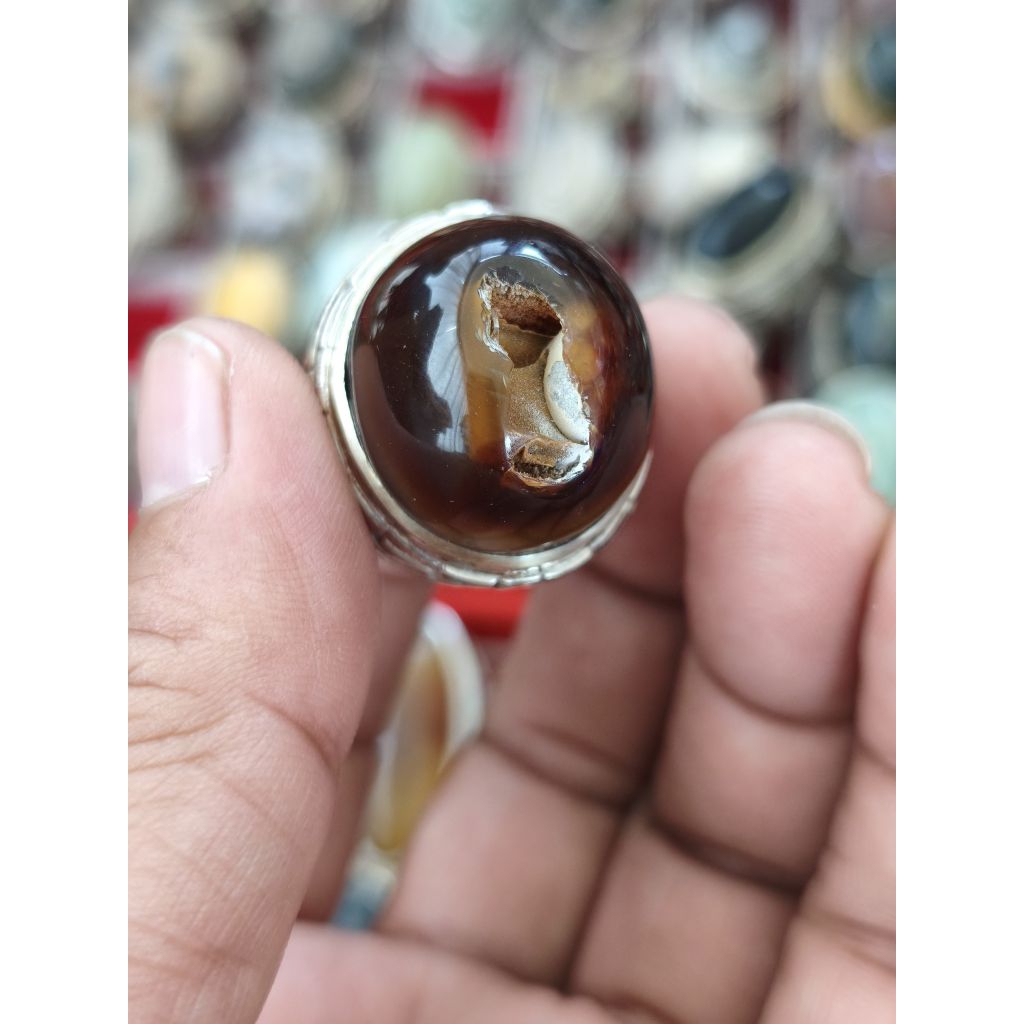 batu cincin anggur combong