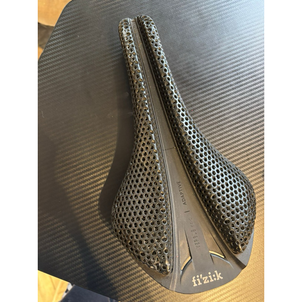 sadel fizik versus evo adaptive