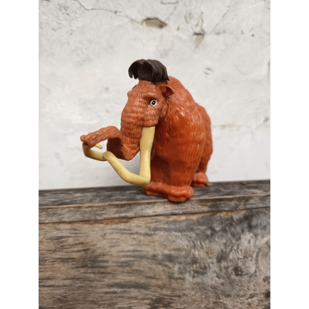 McDonalds Toy Manny From Ice Age 2009 Moveable Head.