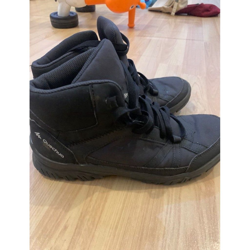 sepatu hiking decathlon quechua sz 42 black