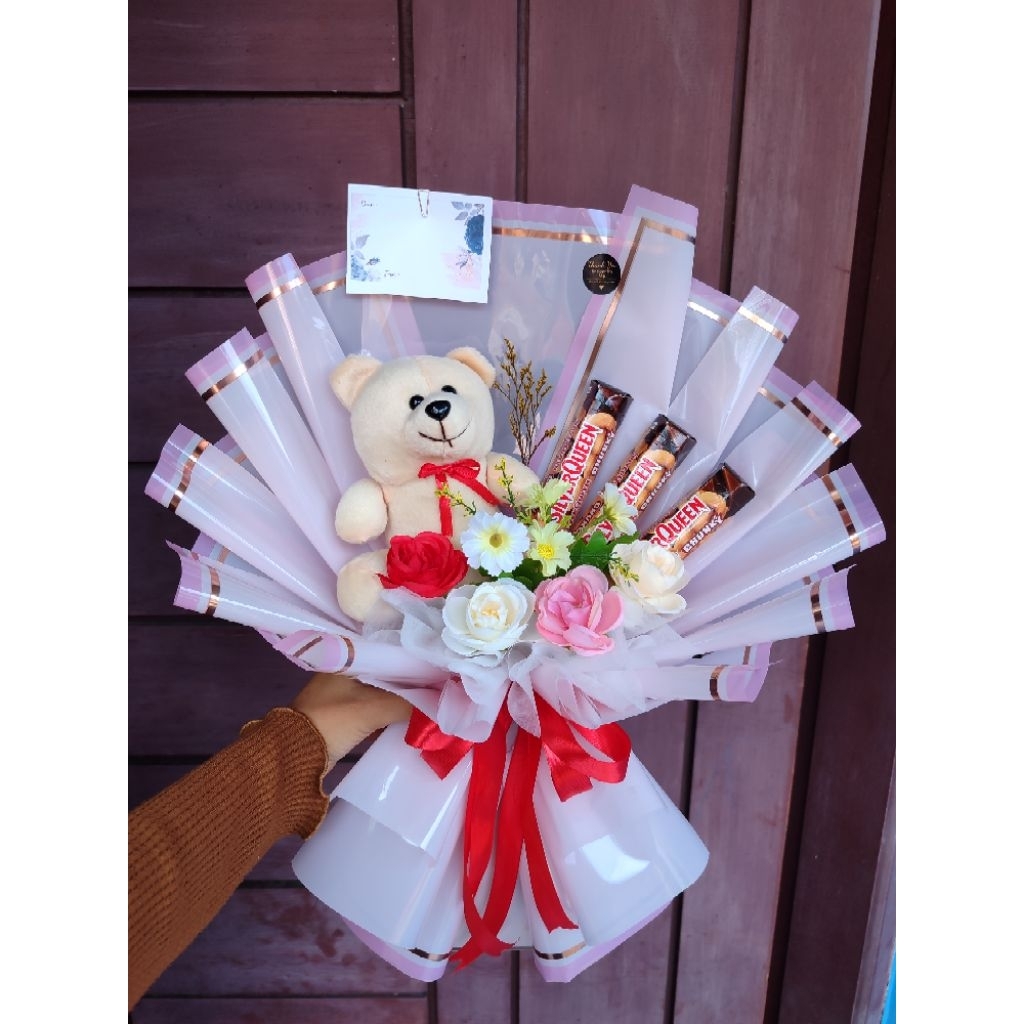 buket coklat silverqueen dan boneka beruang termurahh
