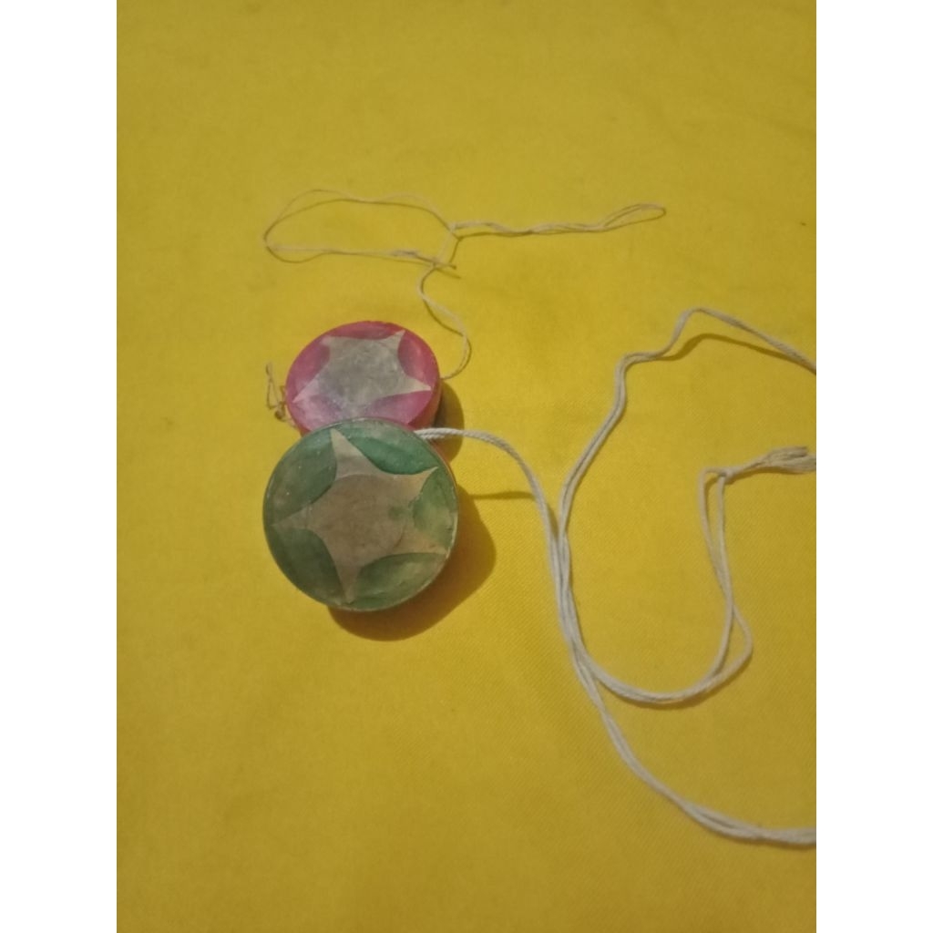 yoyo kayu tradisional / yoyo mainan jadul