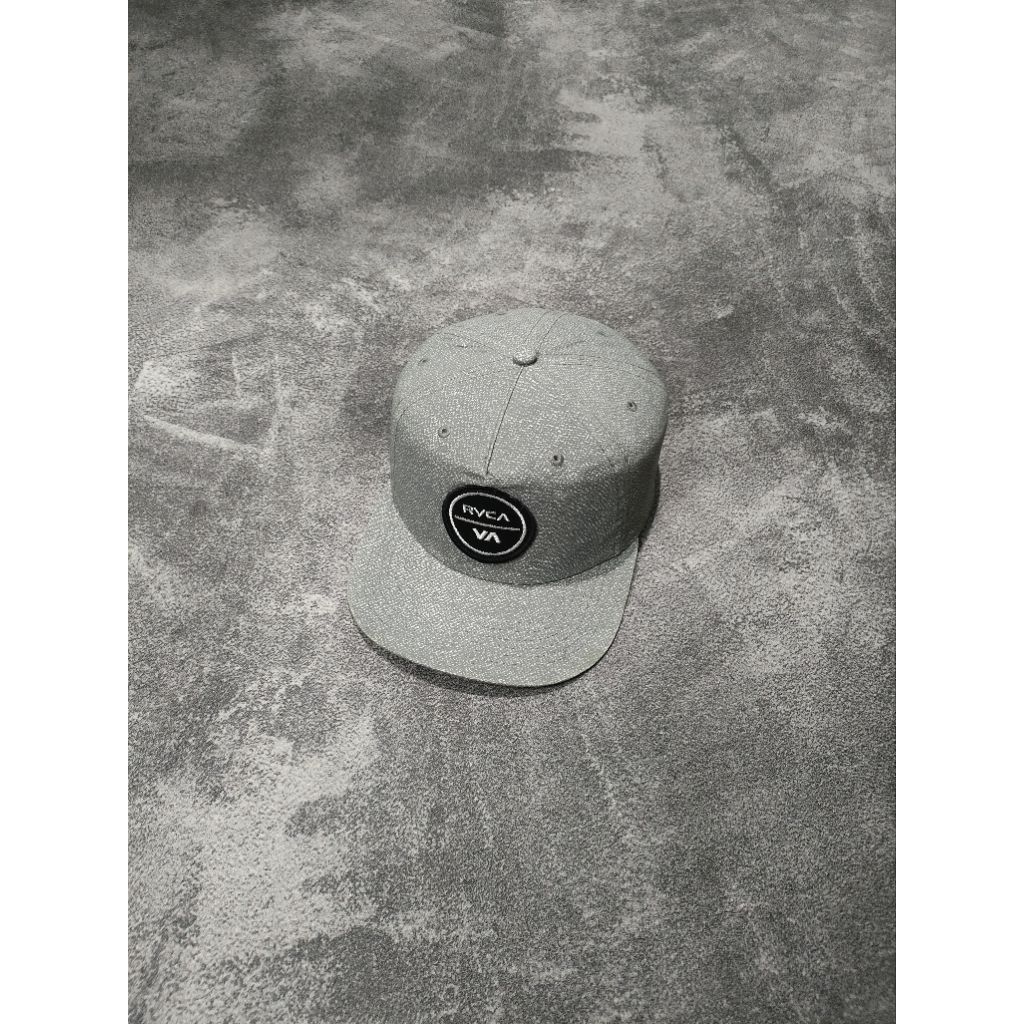 Topi RVCA Second Original