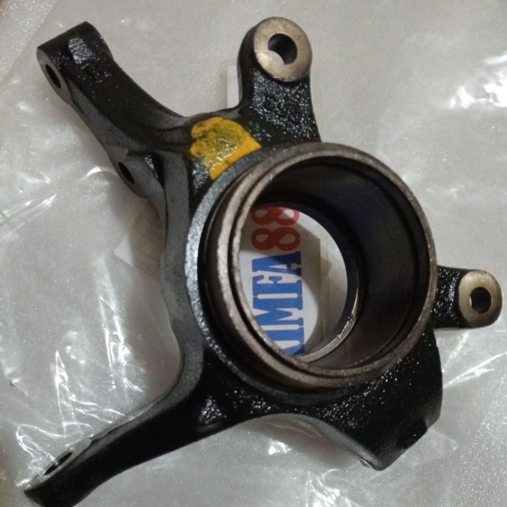 Knuckle Depan Roda Suzuki Maruti 75-J kanan