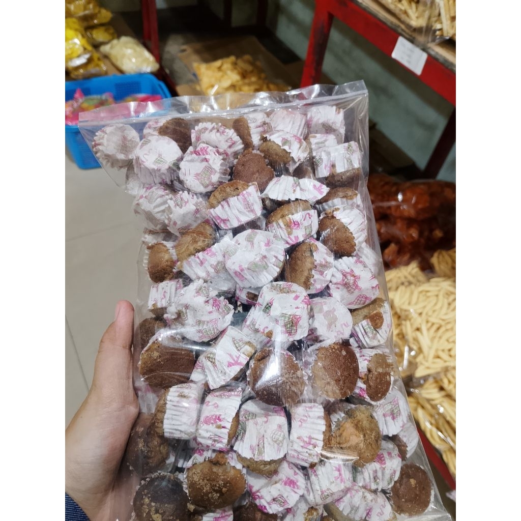 Brownis kering premium cokelat Asli-Renyah,lumer,snack Eksklusif Toples