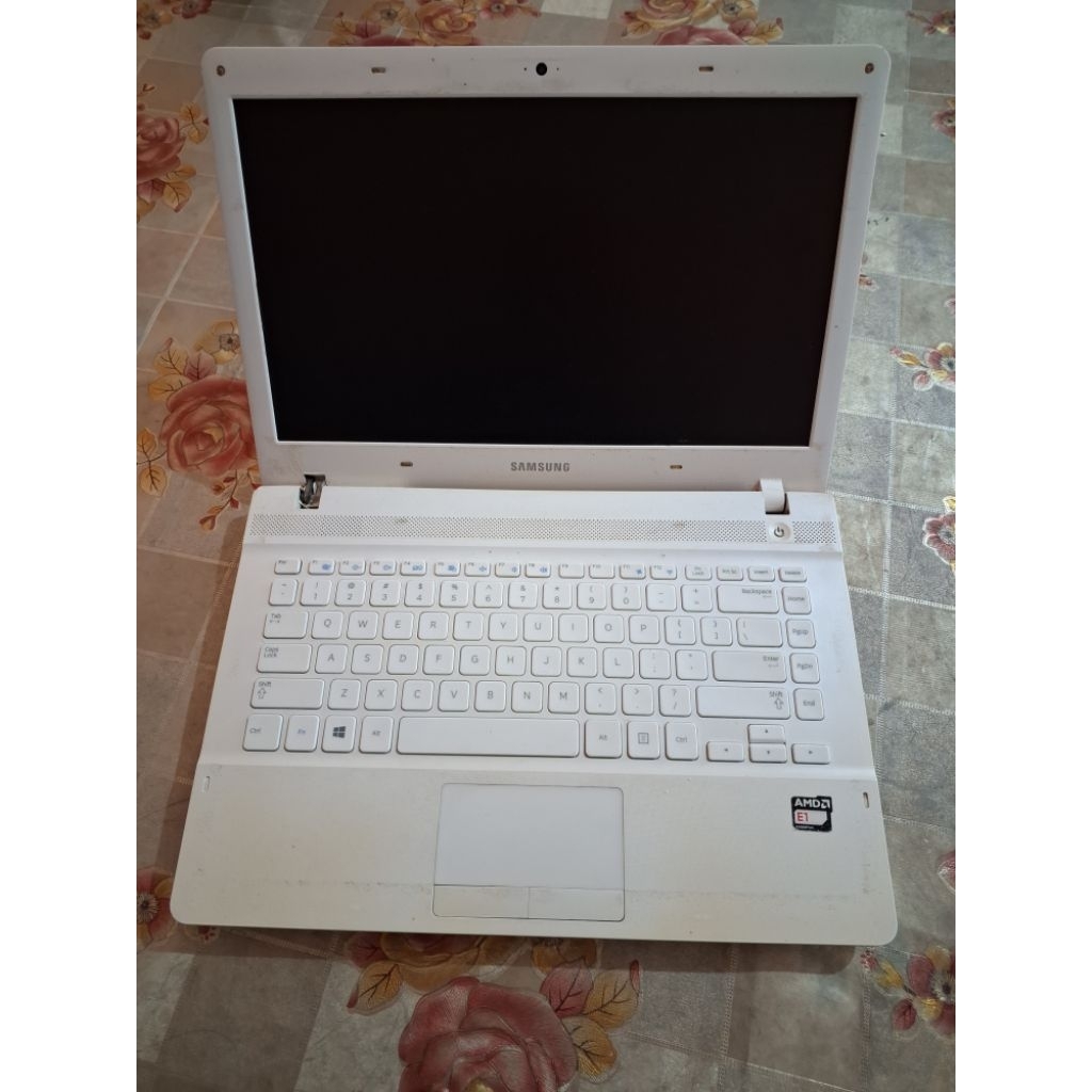 kesing samsung NP275E4V kokoh layak pakai