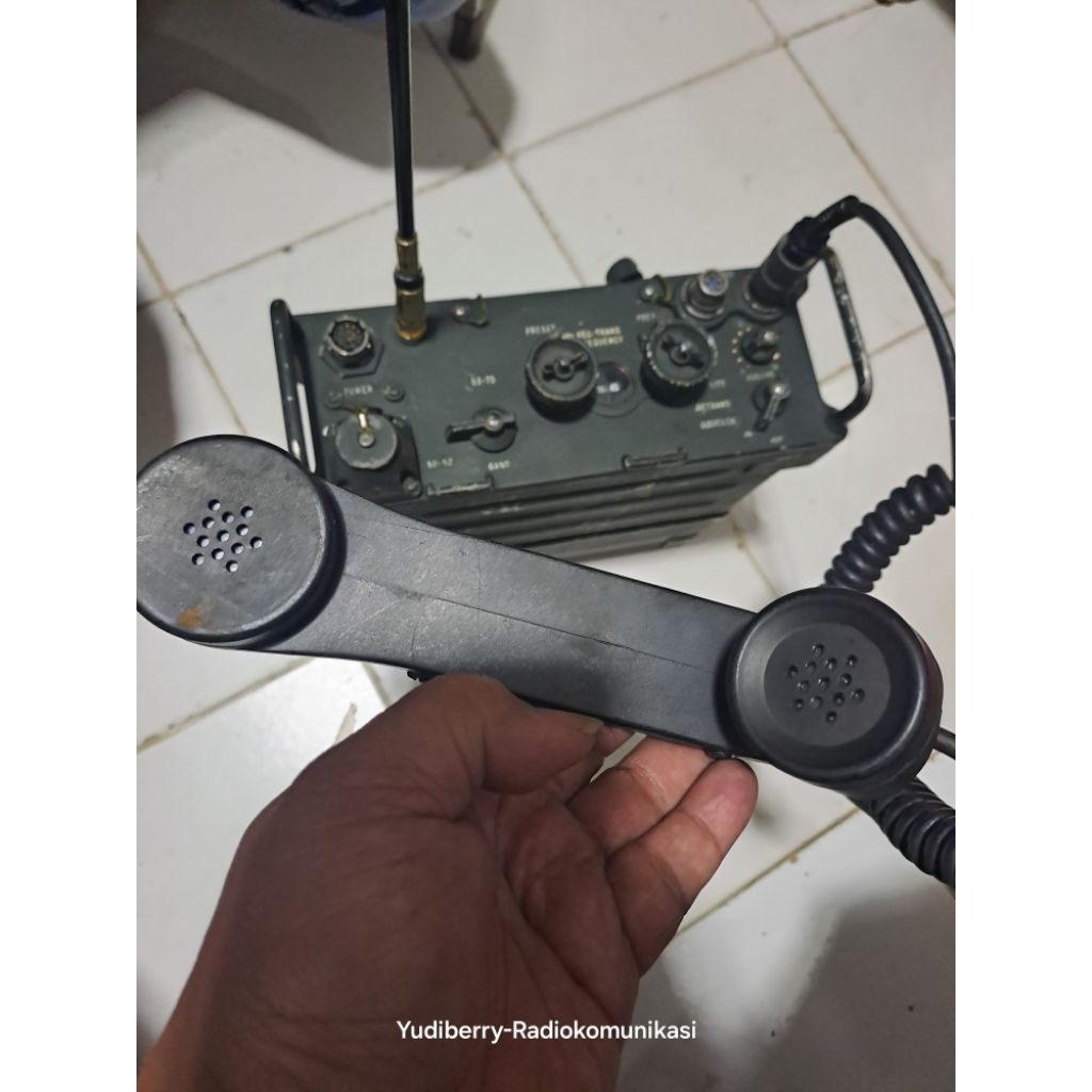 RADIO GENDONG RADIO MILITER PRC77 LUMAYAN MULUS PRC-77