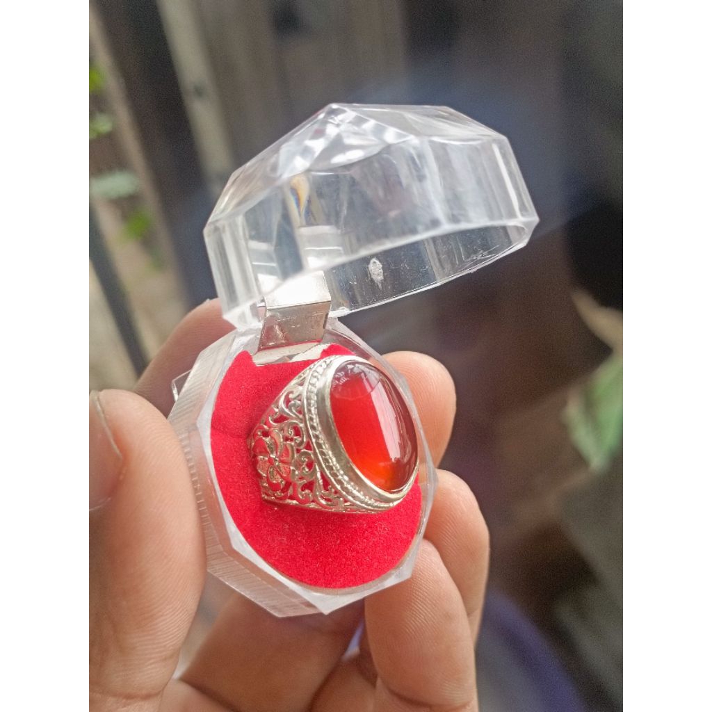 cincin batu cempaka merah aceh giwang