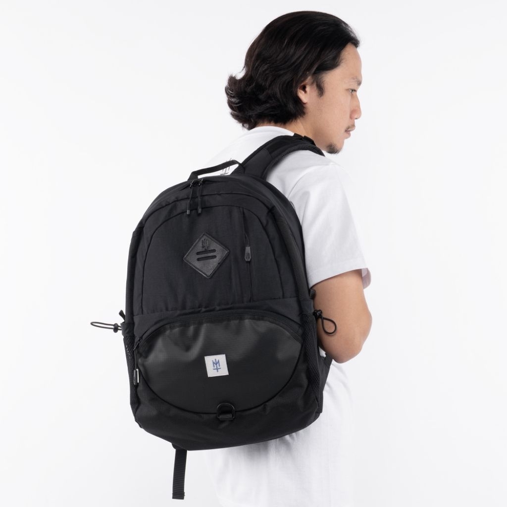 MATERNAL DISASTER | Bags | Fracto