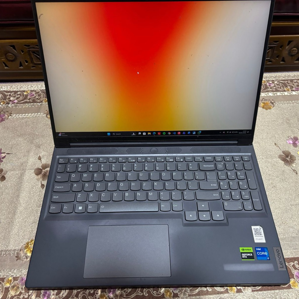Lenovo Legion 16IRH8 Intel i7-13700H RTX 4050