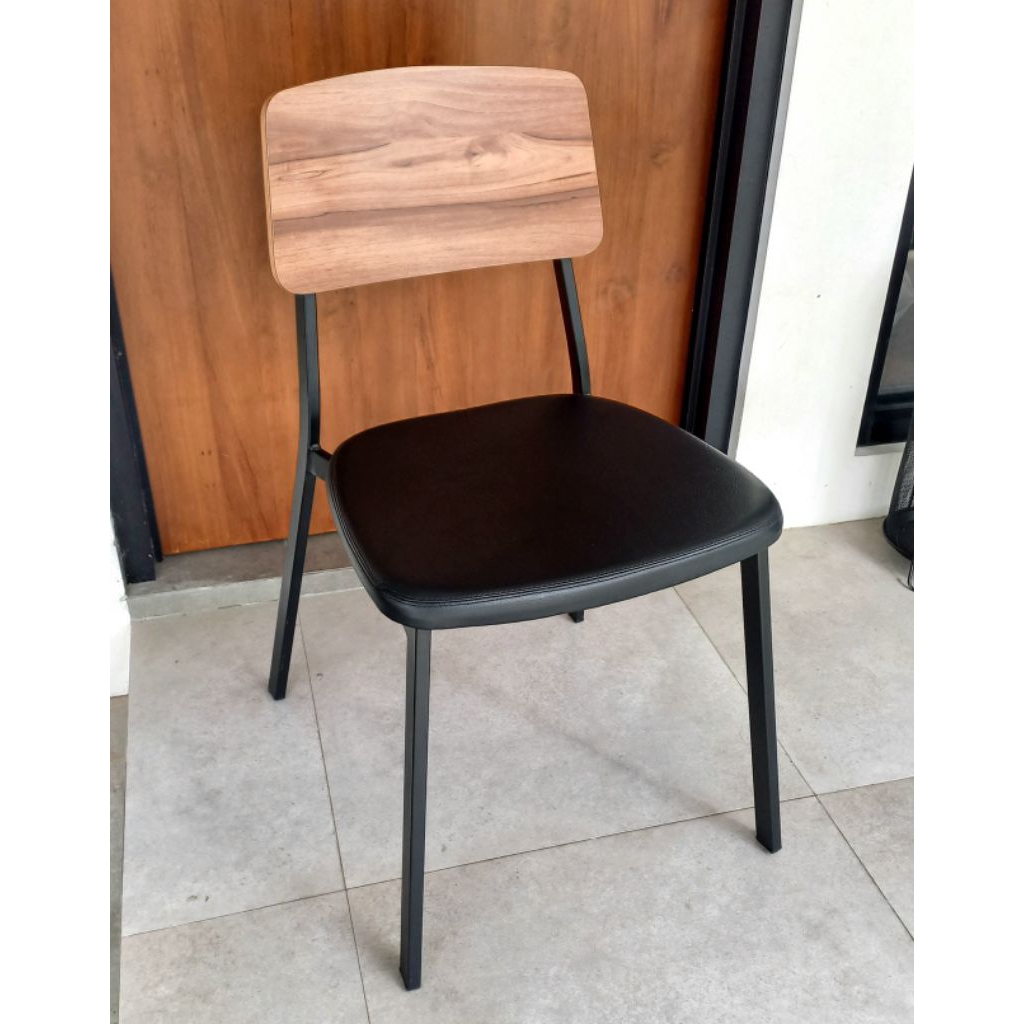 Kursi Kulit Kantor Office Chair Cafe Felton Informa Industrial Minimalis