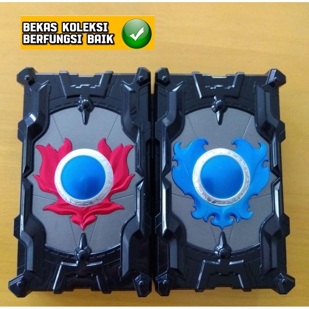Dx Ultraman R/B Rosso Blue Changer Holder Bandai
