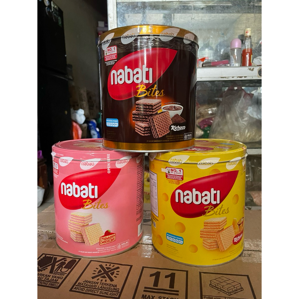 richeese nabati wafer kaleng