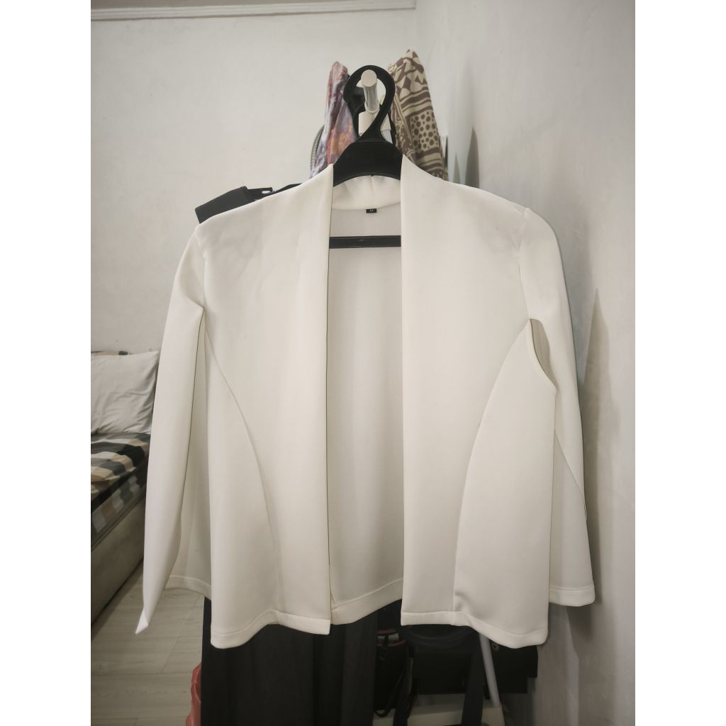 white blazer cape wanita preloved