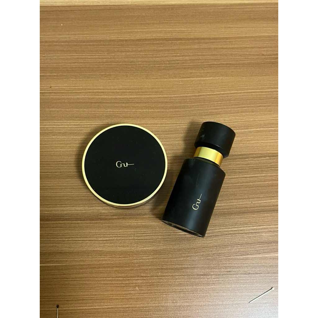 PRELOVED Guele Skintint & Cushion