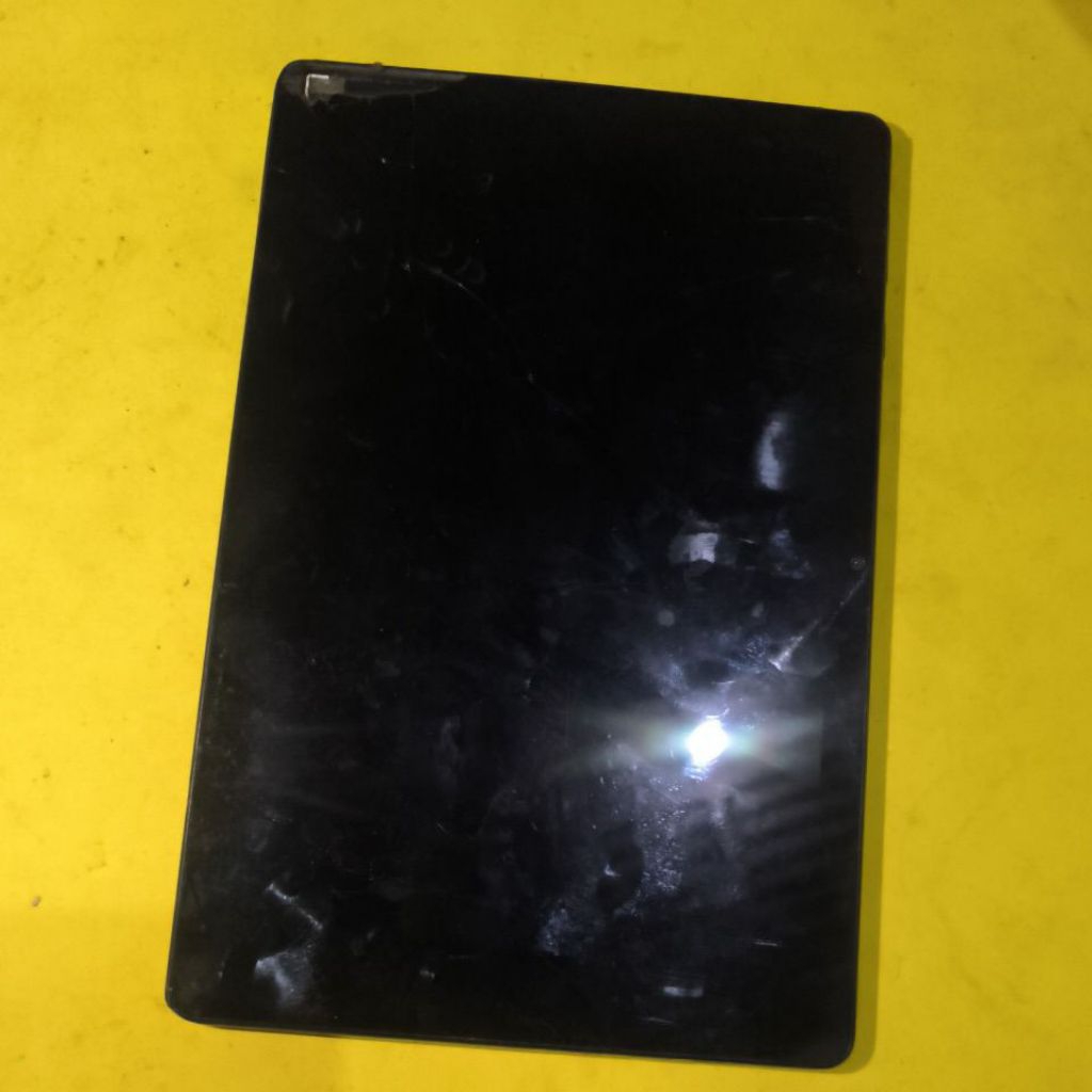 Tablet Huawei layar mati