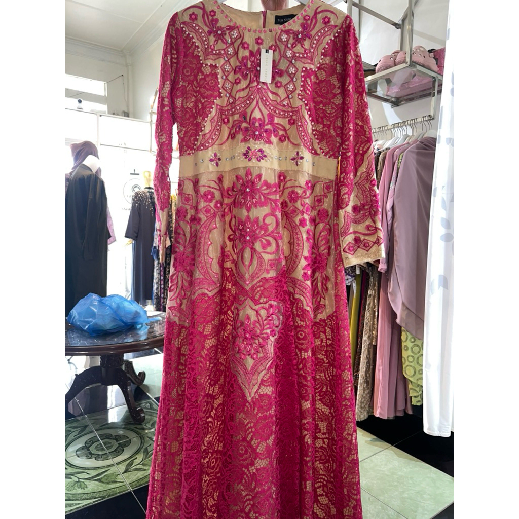 gaun pesta brokat dress merah | maganta fanta | payet full | muslim larosa | cewak wanita | muslim