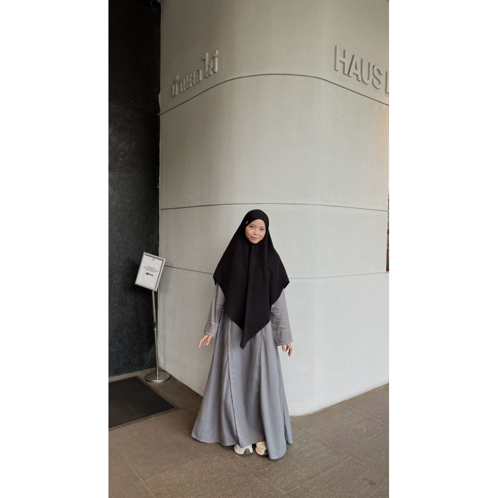 Preloved Najja Abaya by Naj Studio