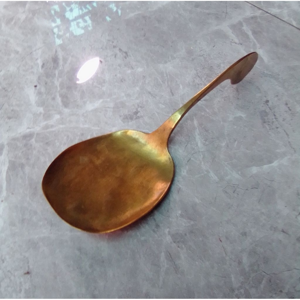 Centong Nasi Kuningan Antik Jadul Langka